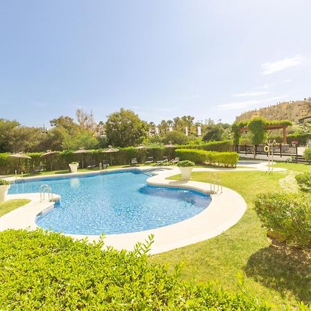 Full Apartment With Private Pool เอสเตโปนา ภายนอก รูปภาพ
