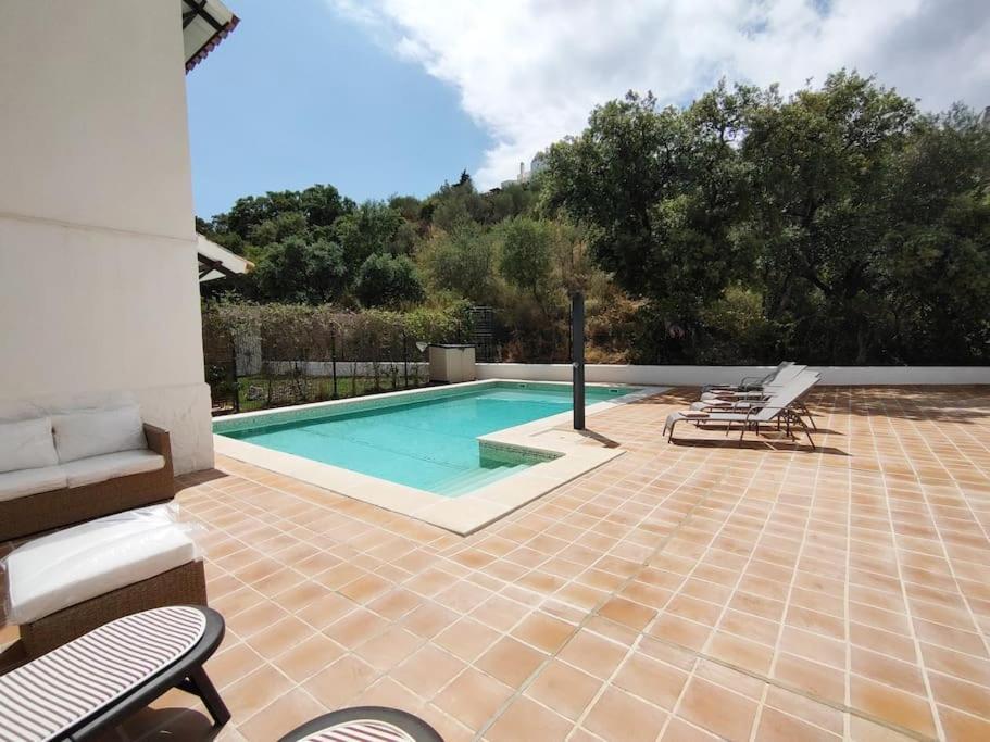 Full Apartment With Private Pool เอสเตโปนา ภายนอก รูปภาพ