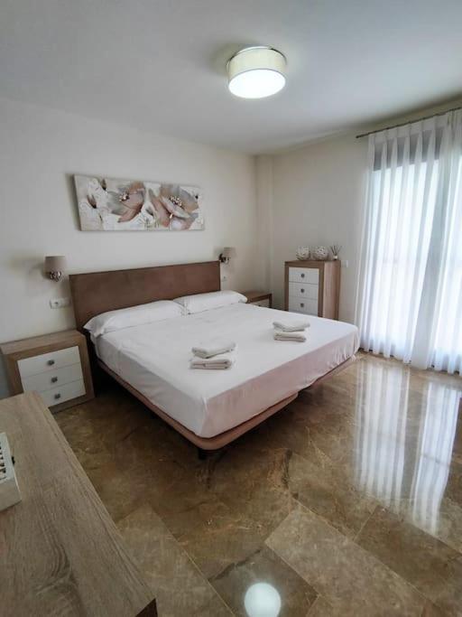 Full Apartment With Private Pool เอสเตโปนา ภายนอก รูปภาพ