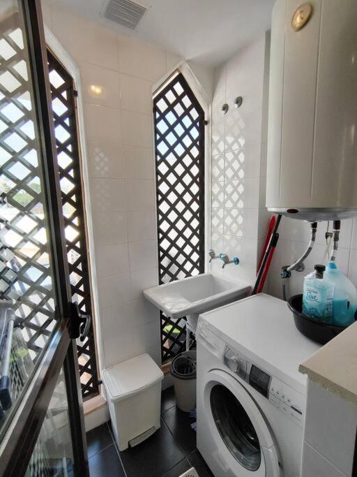 Full Apartment With Private Pool เอสเตโปนา ภายนอก รูปภาพ